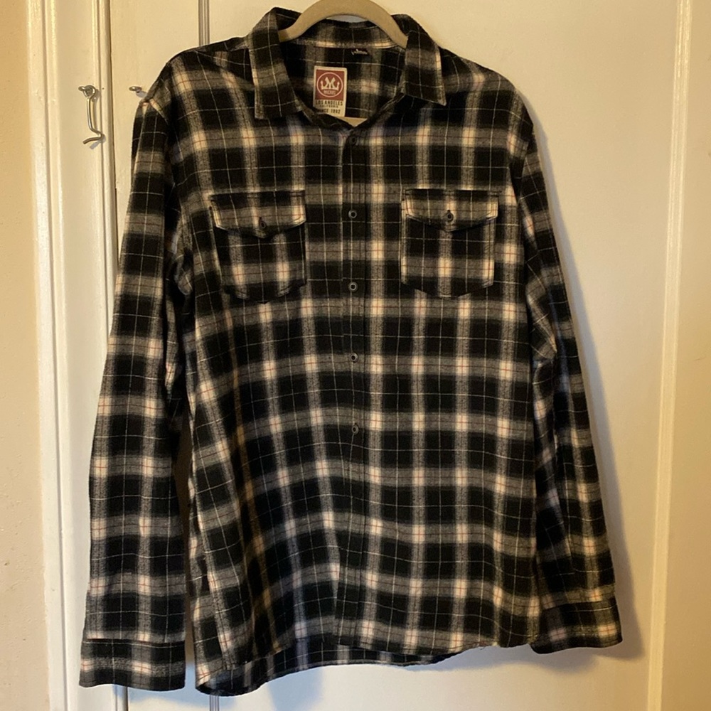 Micros Black striped Flannel Button Down Men’s Large